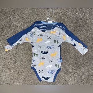 2 pack long sleeve onesies SIZE: 3-6month